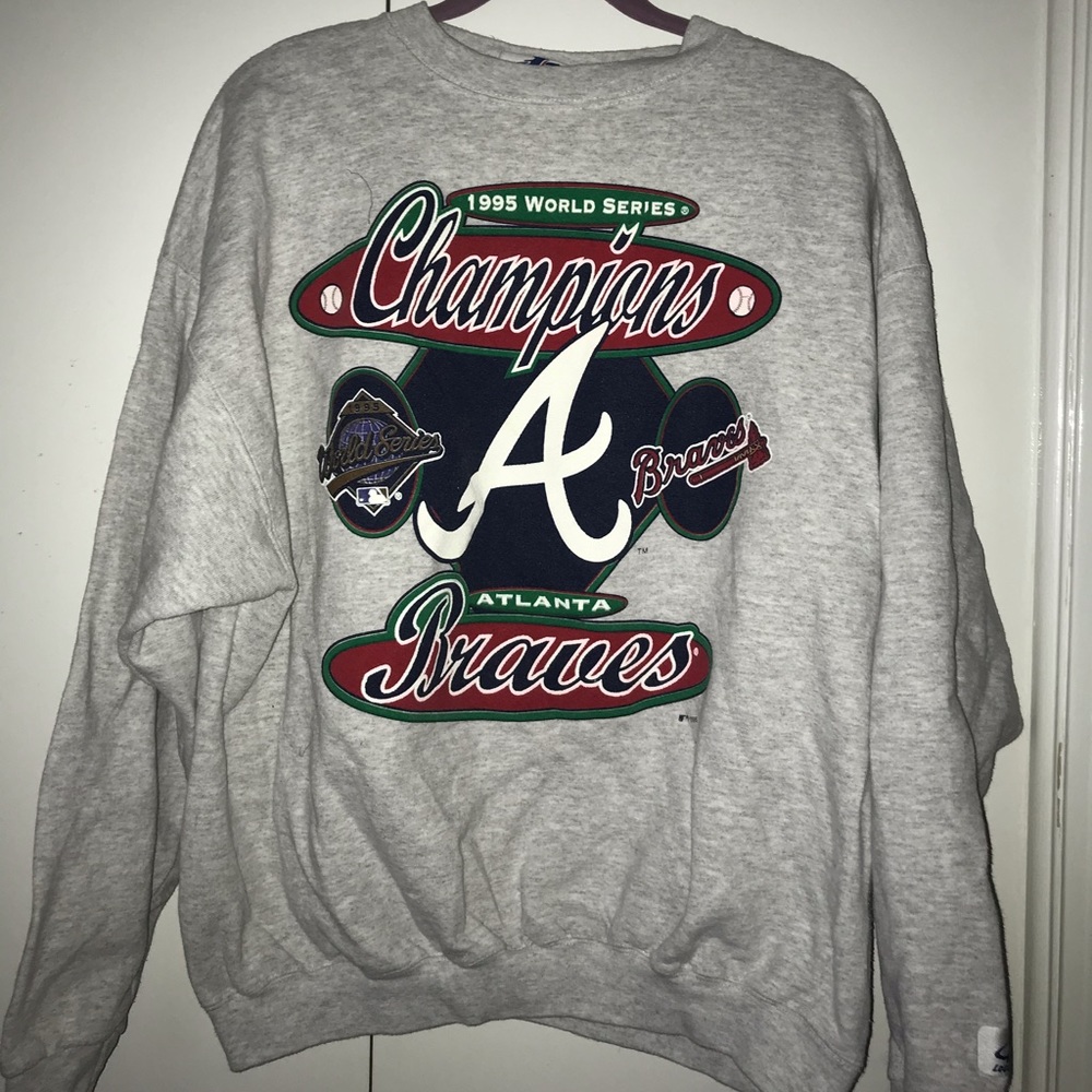 Vintage, soft Atlanta Braves sweatshirt